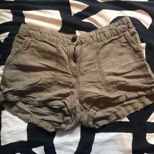 Green H&M cargo shorts